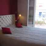 Hotel H33 2*