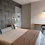 Hotel H33