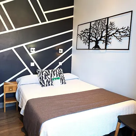 Отель H33 Ницца