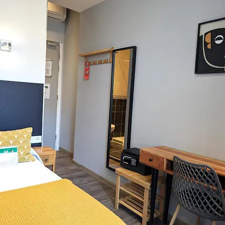 Отель H33 Ницца