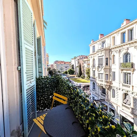 Отель H33 Ницца