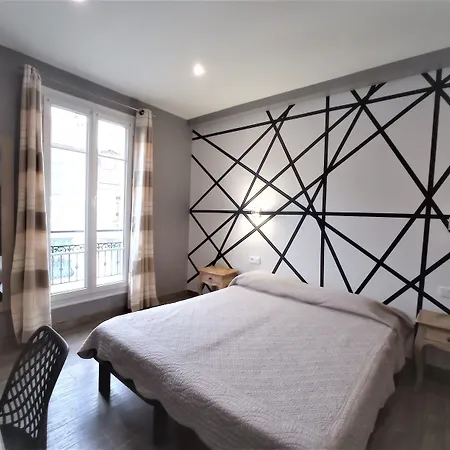 H33 Отель Ницца