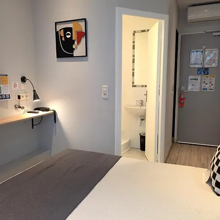 H33 Hotel
