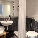 Hotel H33