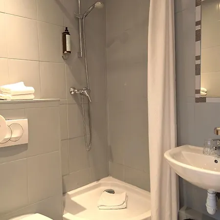 H33 Hotel Nice