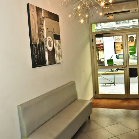 Hotel H33
