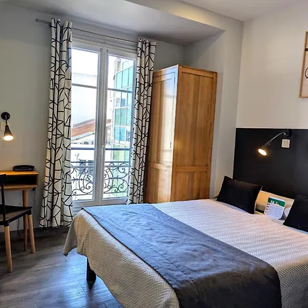 Hotel H33 2*