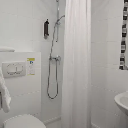 H33 Hotel Niza